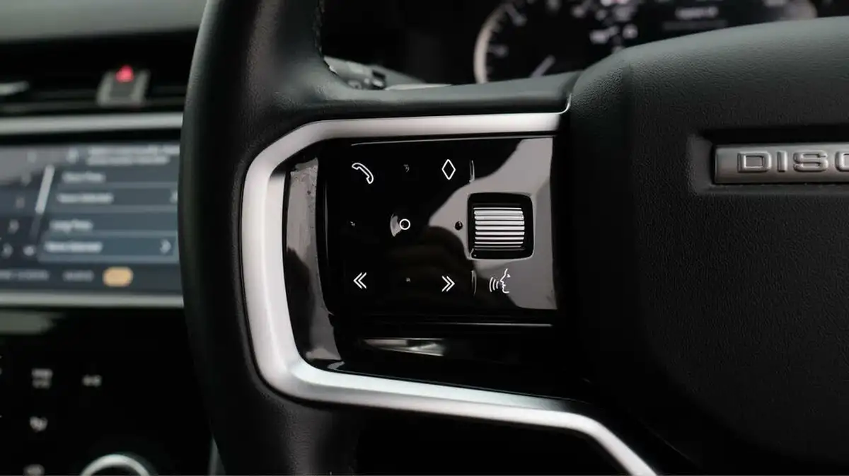 2022-land-rover-discovery-sport-20-d200-r-dynamic-se-big-25