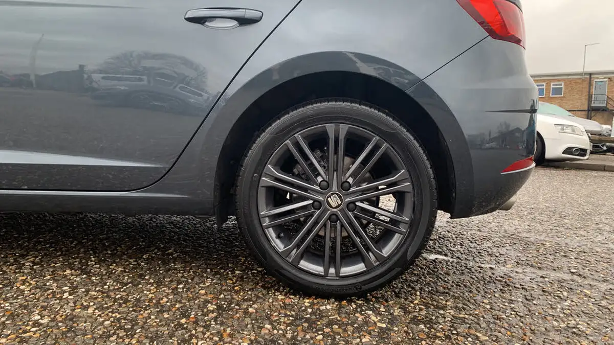 2020-seat-leon-20tdi-xcellence-lux-hatchback-dsg-big-14
