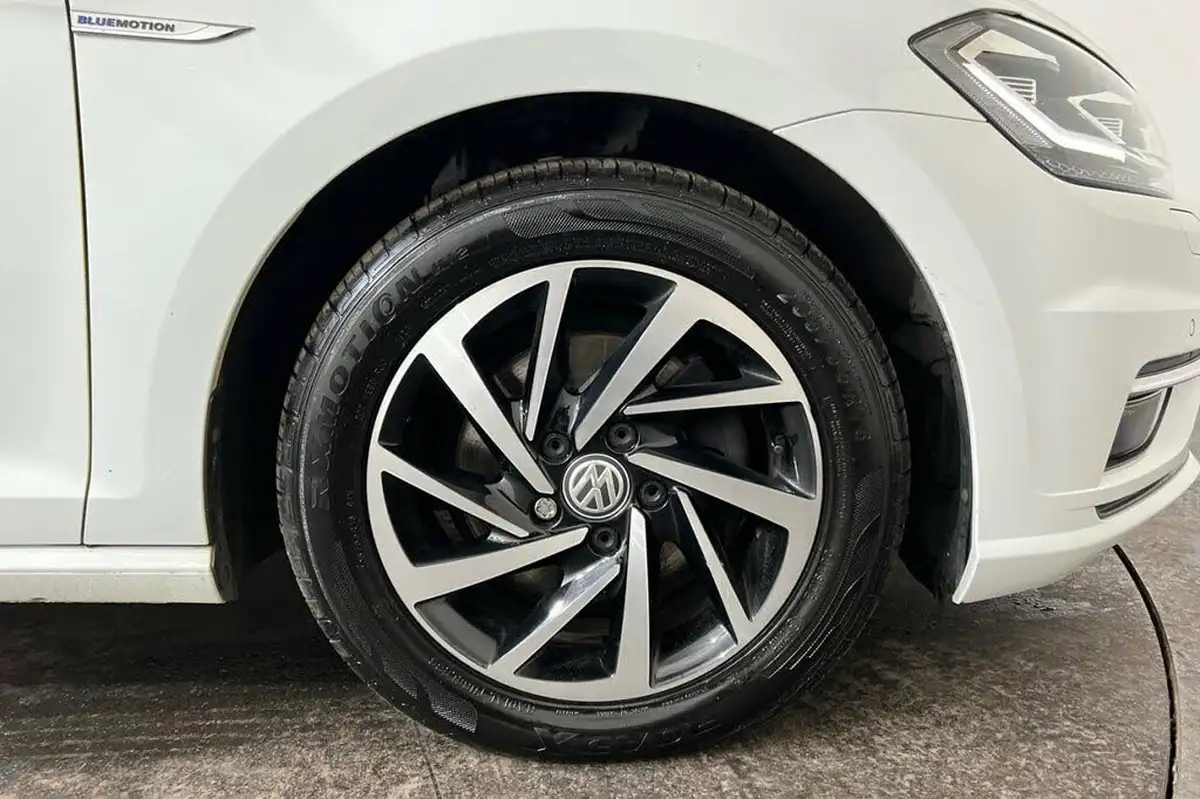 2019-volkswagen-golf-15-tsi-match-edition-130ps-hatchback-big-10