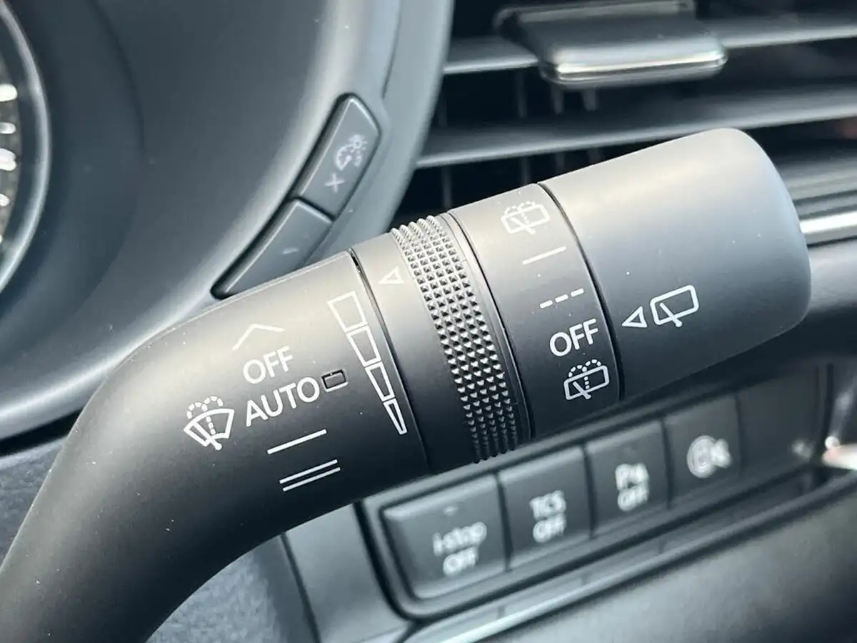 2025-mazda-cx-30-20-e-skyactiv-x-exclusive-line-auto-big-25