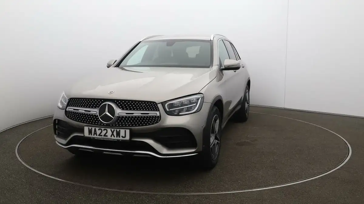 2022-mercedes-benz-glc-class-20d-glc220d-amg-line-195ps-station-wagon-5d-1950cc-4matic-plus-big-31