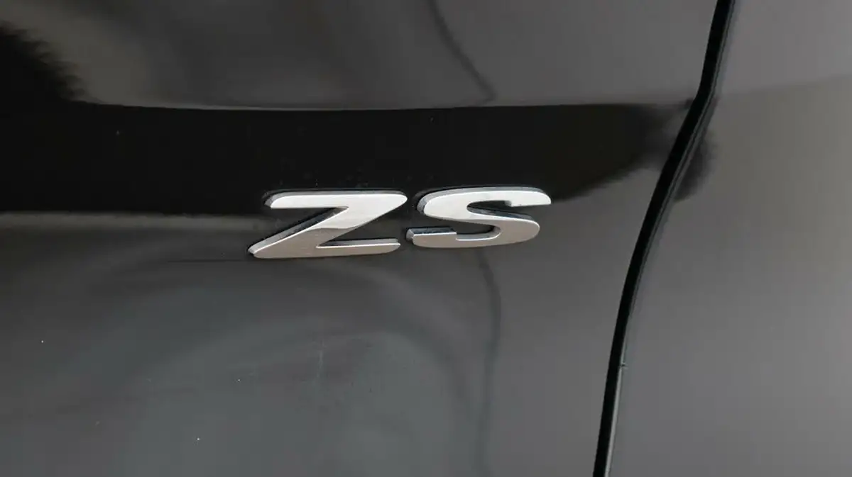 2023-mg-zs-suv-15-vti-tech-exclusive-big-21