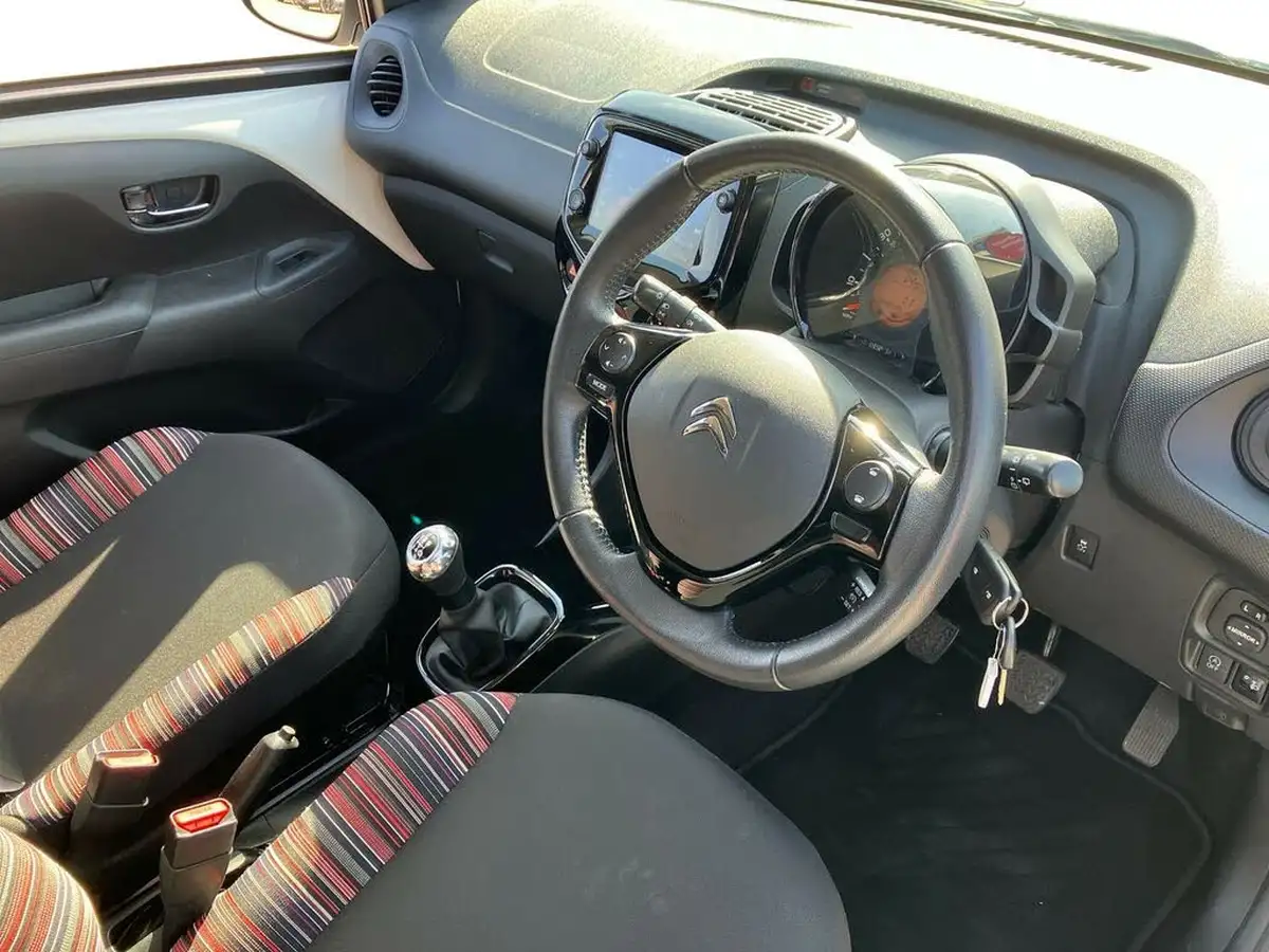 2021-citroen-c1-10-vti-shine-5d-big-7