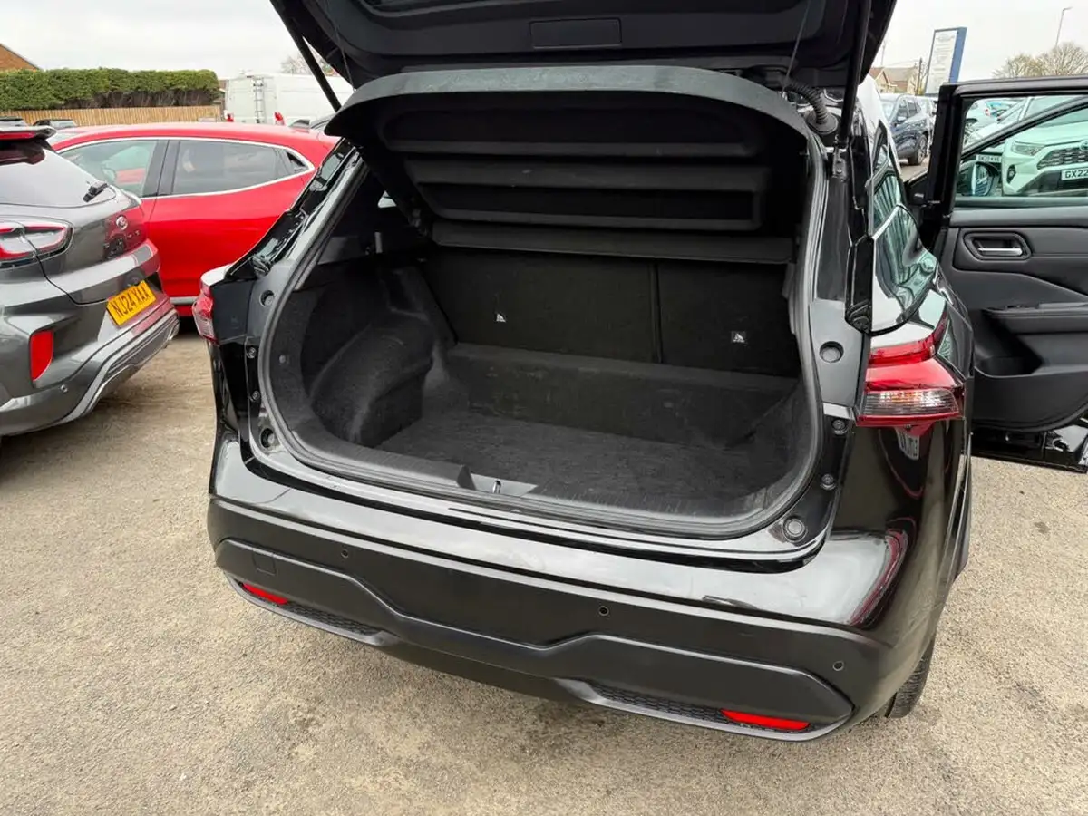 2022-nissan-qashqai-13-dig-t-acenta-premium-140ps-big-9
