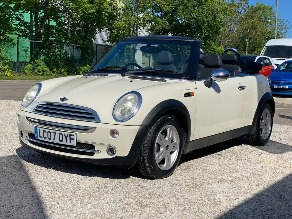 2007-mini-cooper-16-one-90bhp-convertible-2d-big-13