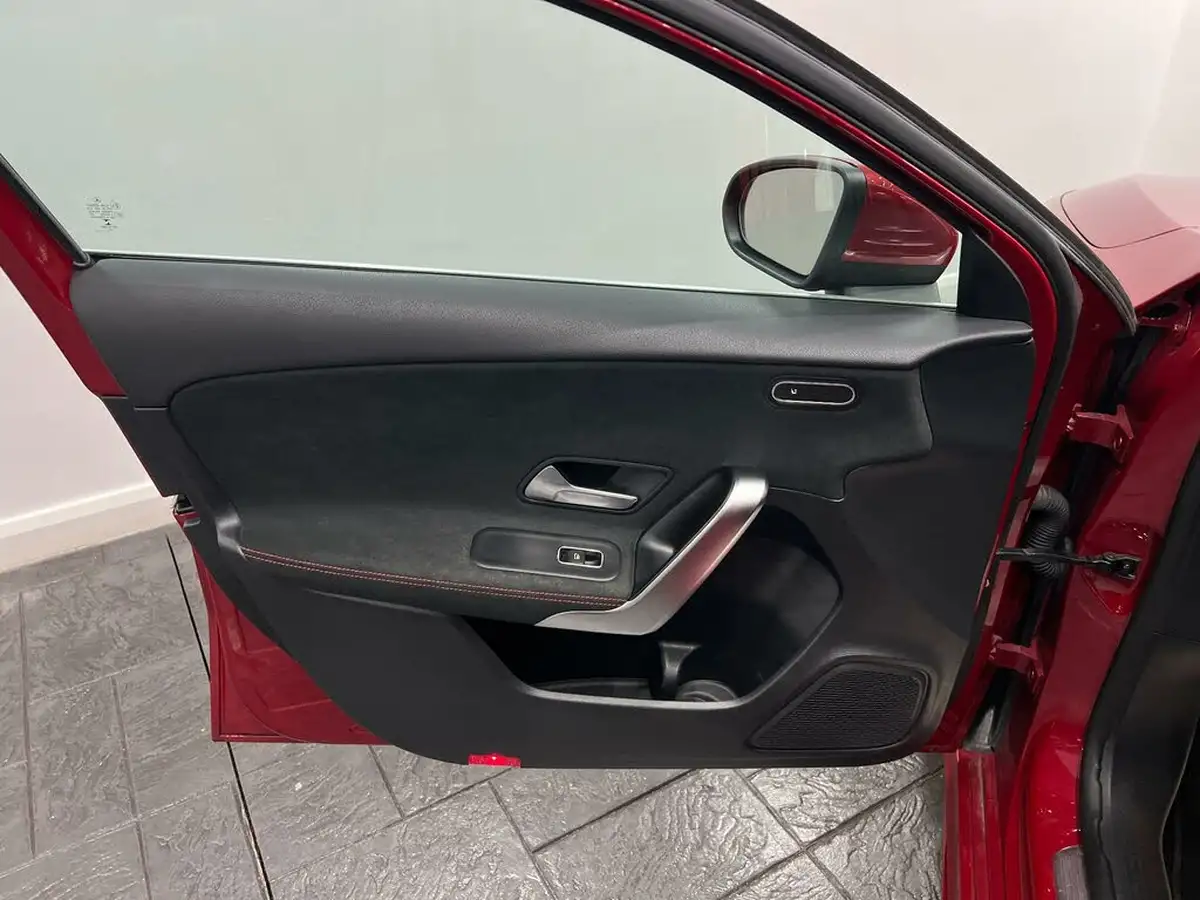 2020-mercedes-benz-a-class-13-a250e-amg-line-saloon-4d-big-55