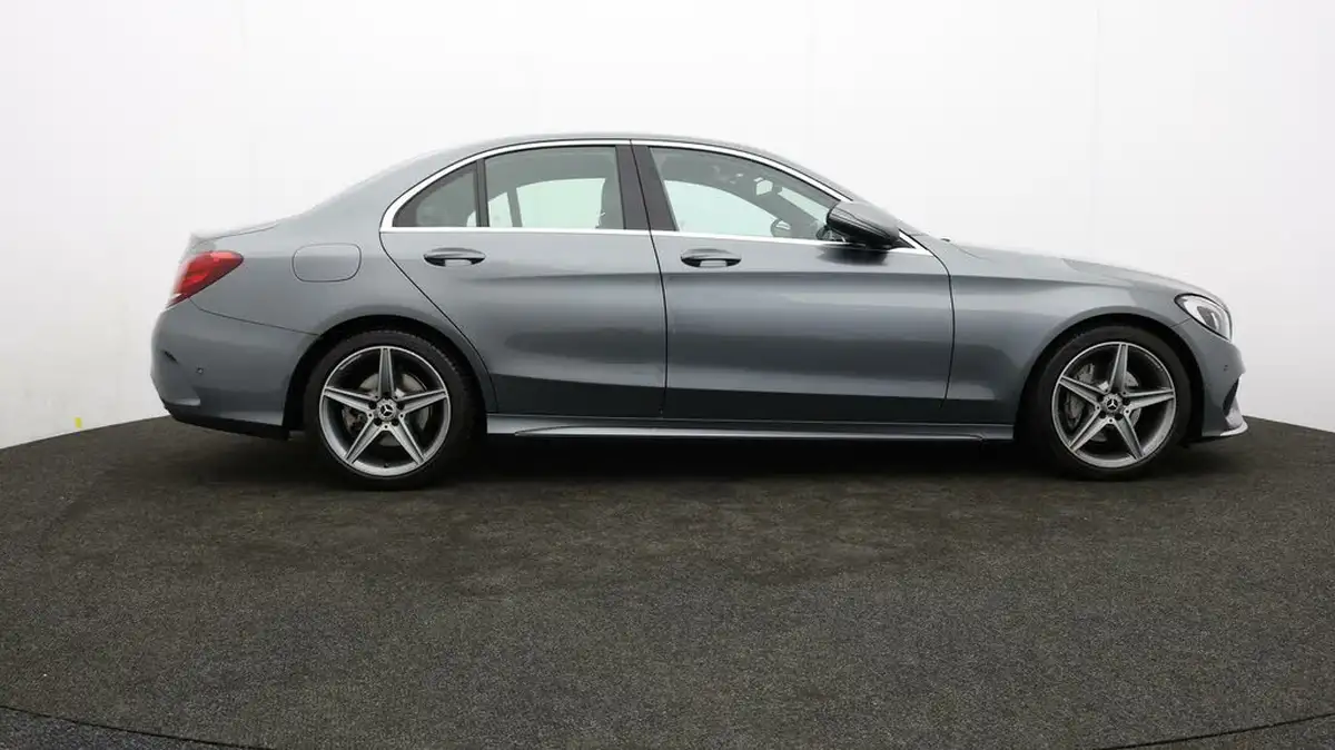 2018-mercedes-benz-c-class-21d-c220d-amg-line-ss-saloon-4d-9g-tronic-plus-big-31