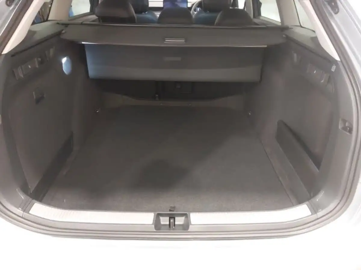 2024-skoda-superb-20tdi-se-l-150ps-scr-estate-dsg-big-7