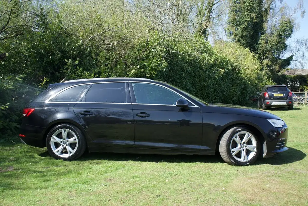 2016-audi-a4-avant-20tdi-ultra-sport-150ps-big-28