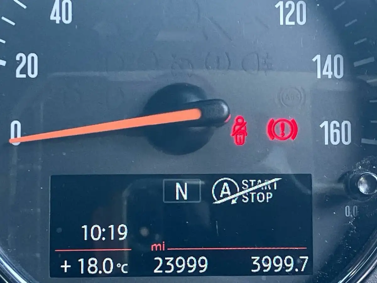 2021-mini-cooper-20-cooper-s-sport-hatchback-5d-big-39