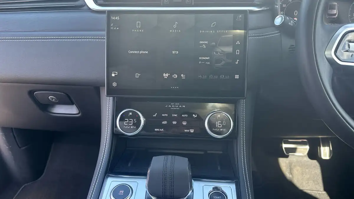 2023-jaguar-f-pace-20-p250-r-dynamic-hse-black-big-23