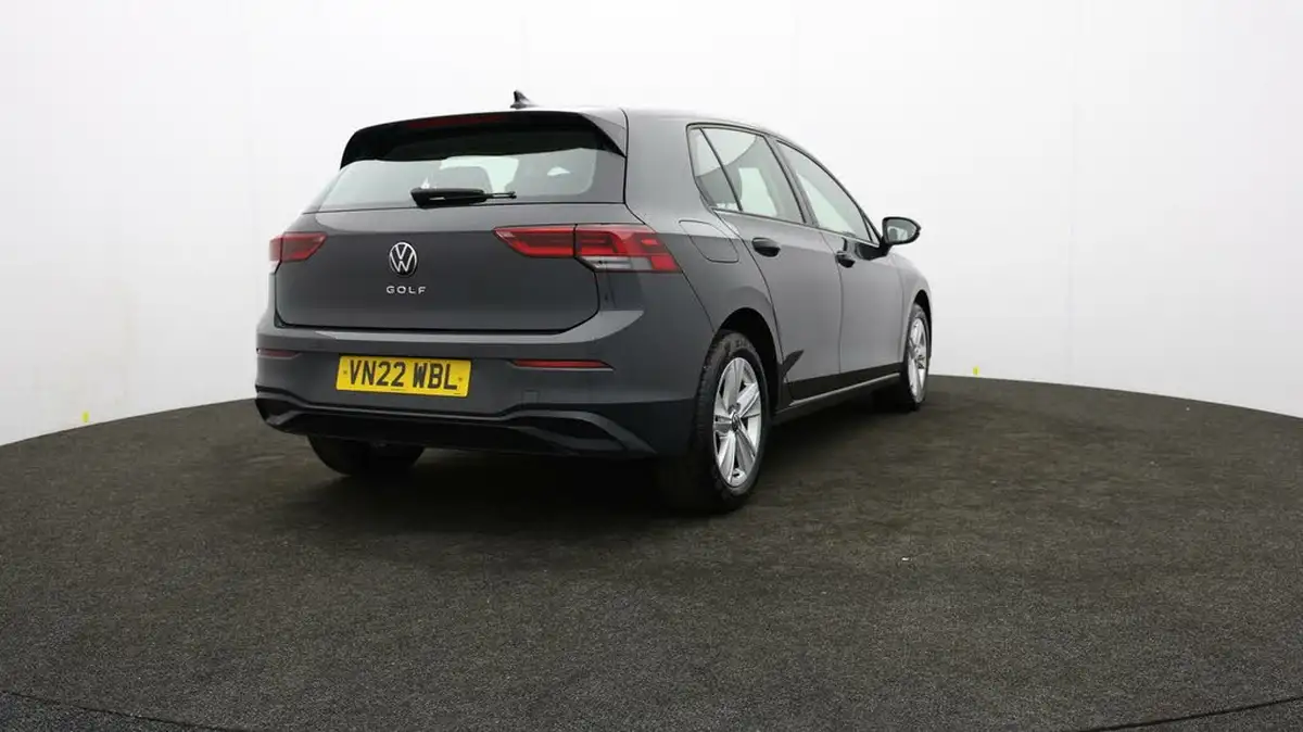 2022-volkswagen-golf-15-tsi-life-130ps-hatchback-big-74