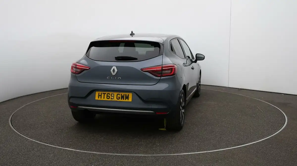 2019-renault-clio-10-sce-iconic-big-46