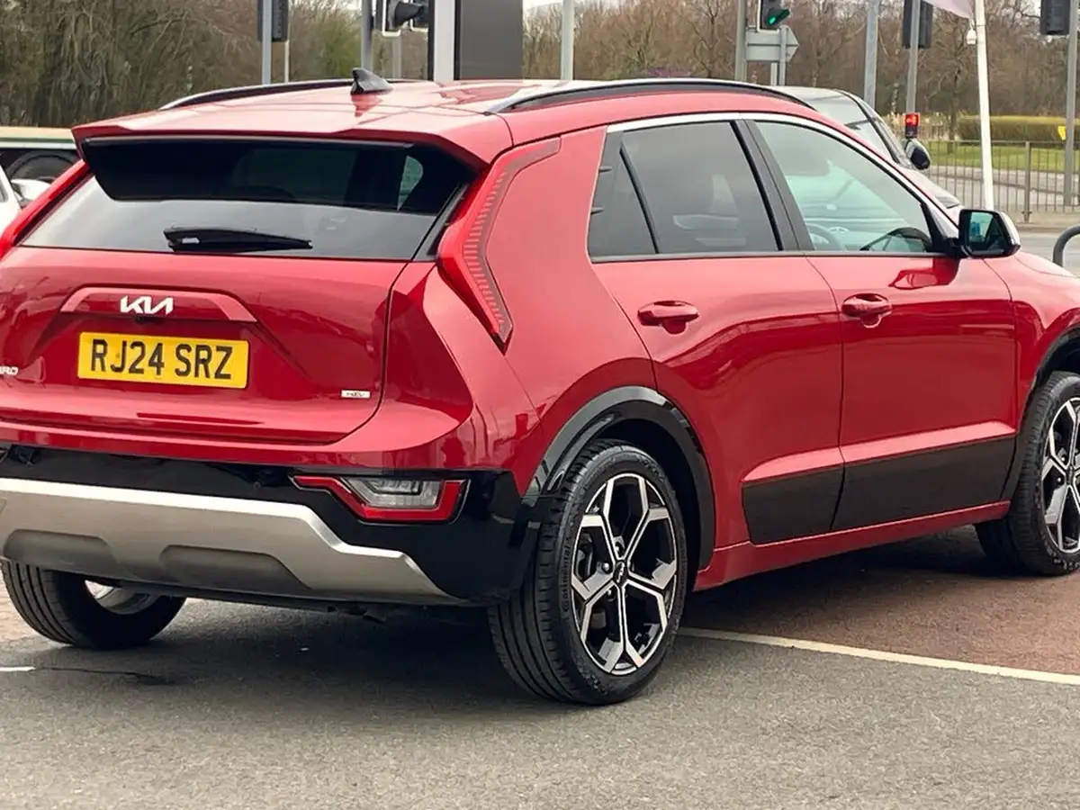 2024-kia-niro-16-gdi-139bhp-hev-132kwh-big-23