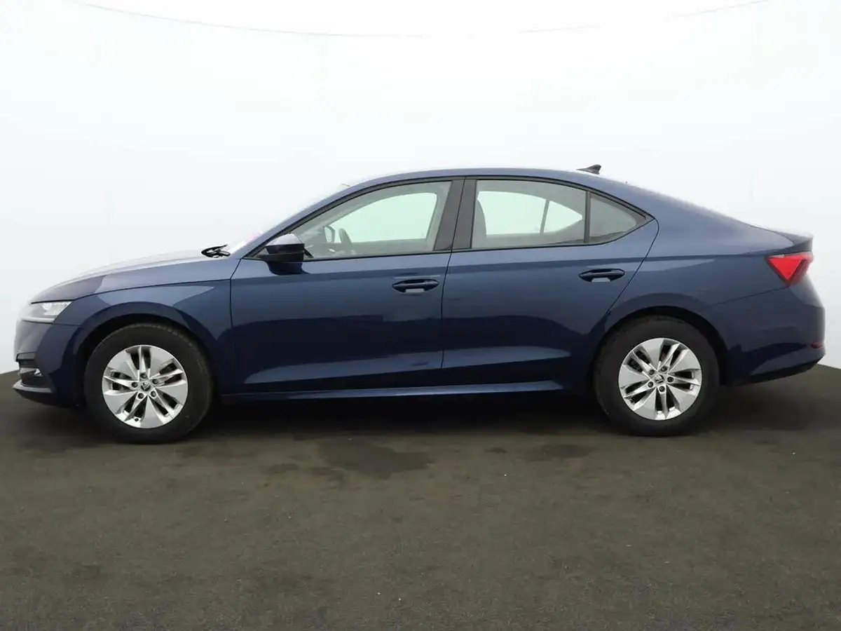 2022-skoda-octavia-15-tsi-se-hatchback-big-3