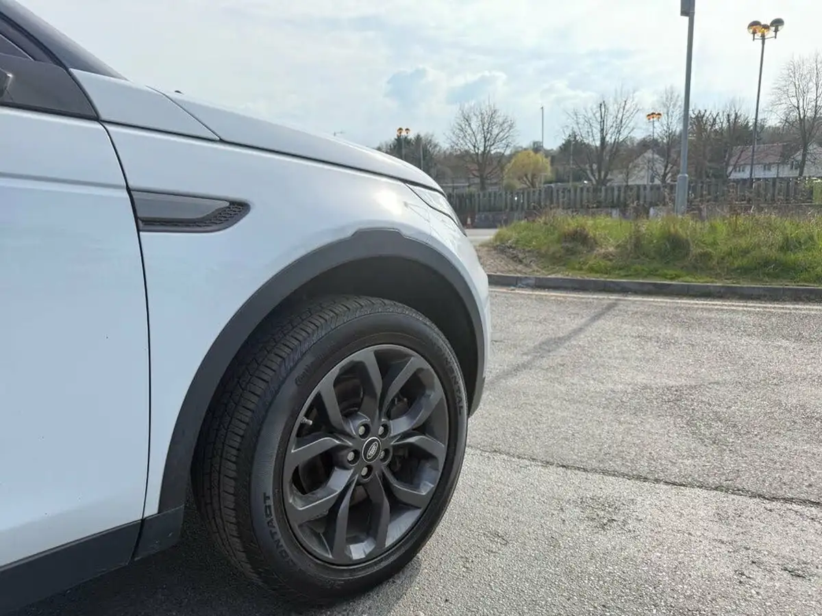 2018-land-rover-discovery-sport-20td4-landmark-big-9