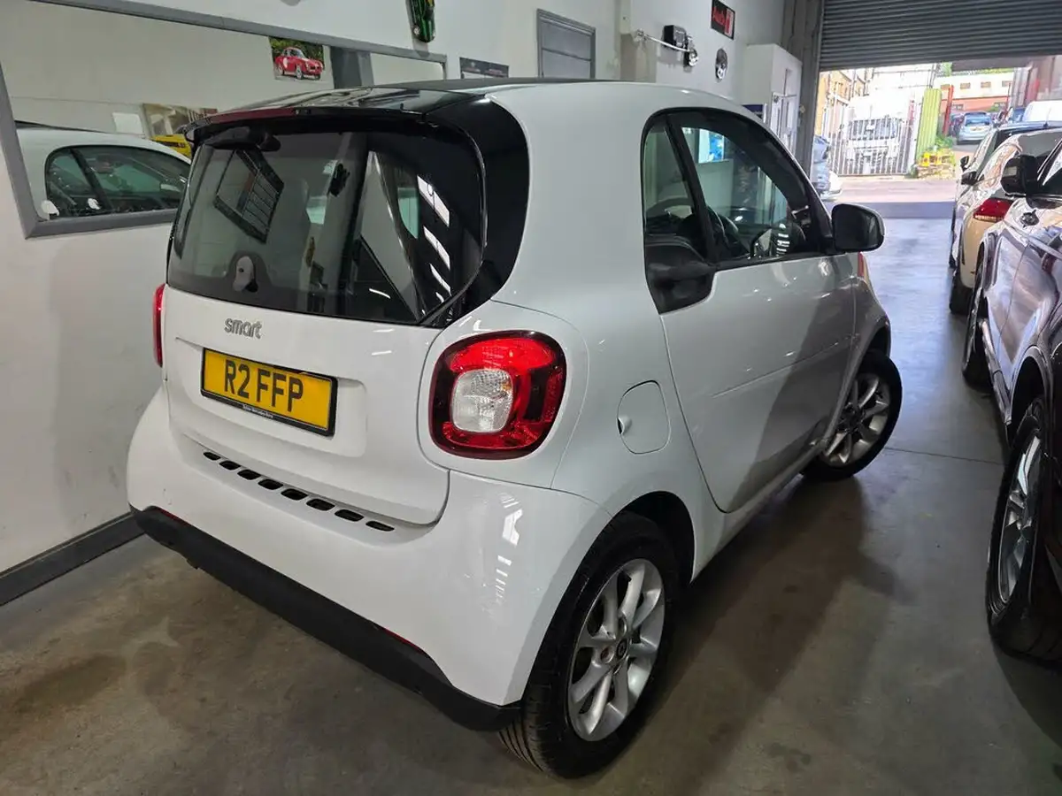2016-smart-fortwo-10-passion-70bhp-ss-coupe-twinamic-big-1