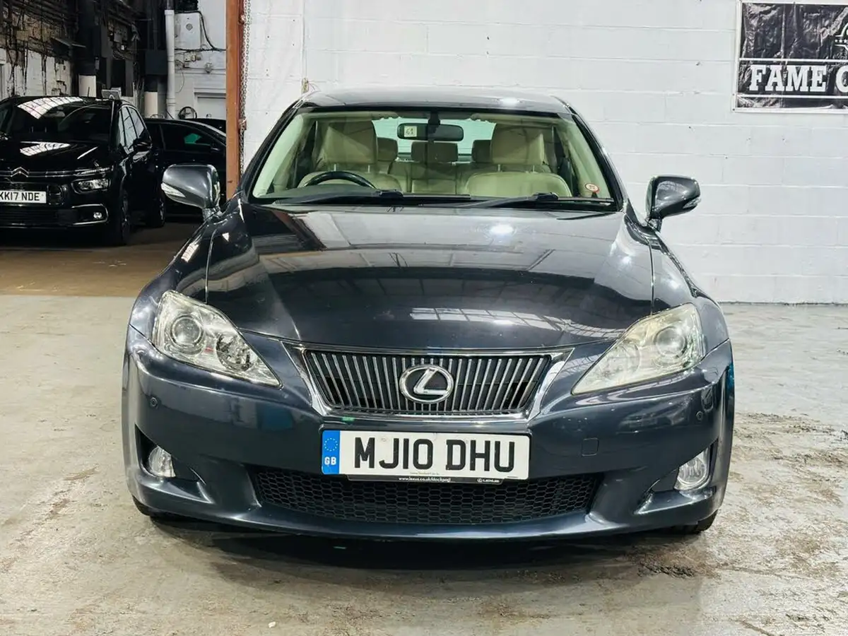 2010-lexus-is-250-25-se-i-dab-saloon-4d-auto-big-1