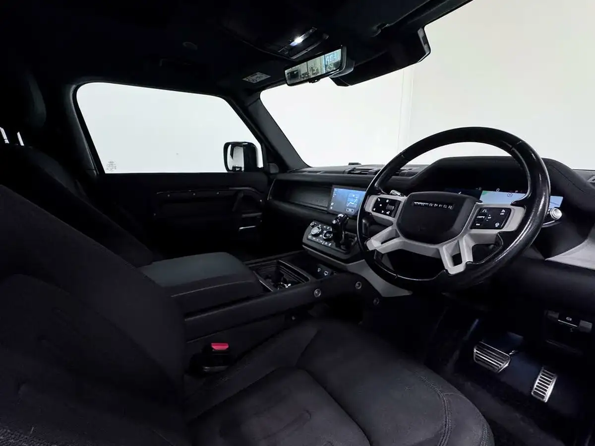 2021-land-rover-90-defender-30-d200-hard-top-standard-90-big-32