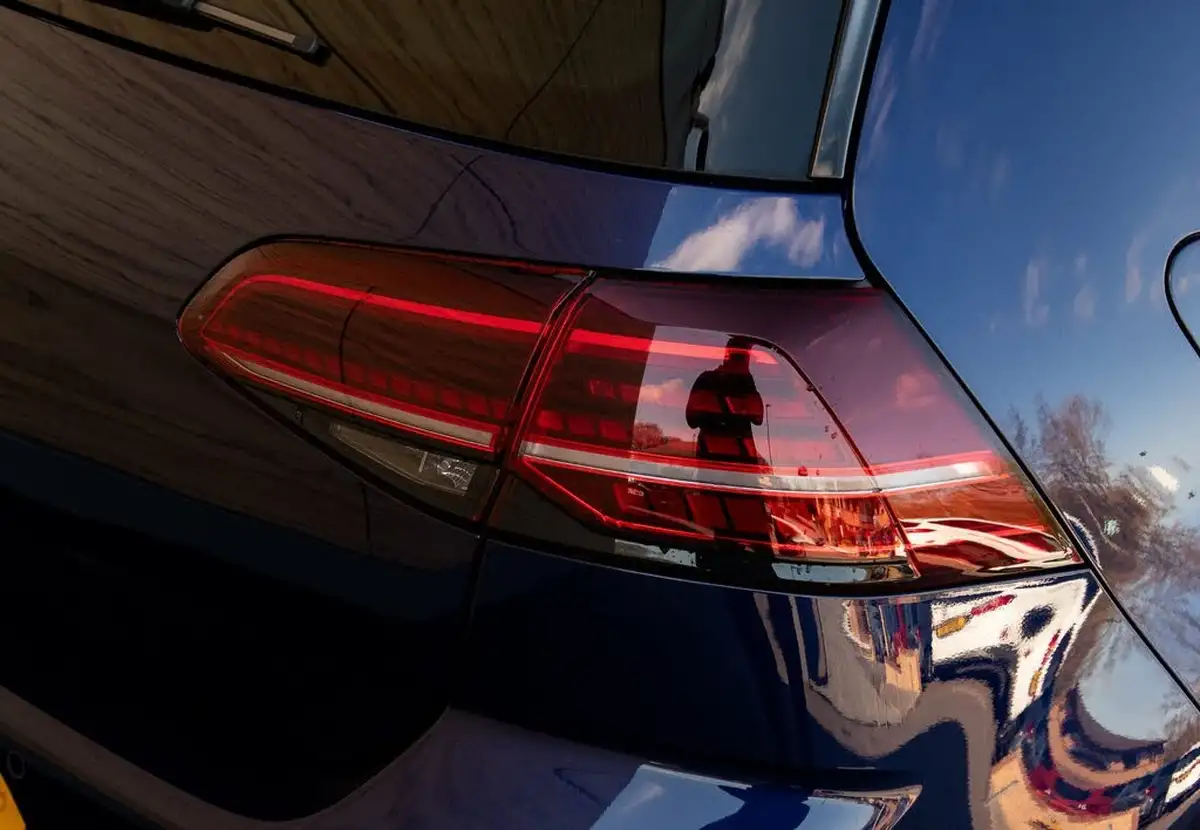 2020-volkswagen-golf-20-tsi-gti-performance-5d-dsg-big-9
