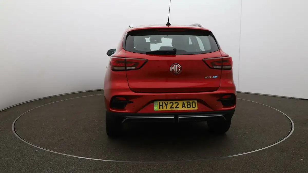 2022-mg-zs-suv-e-trophy-ev-176ps-big-52