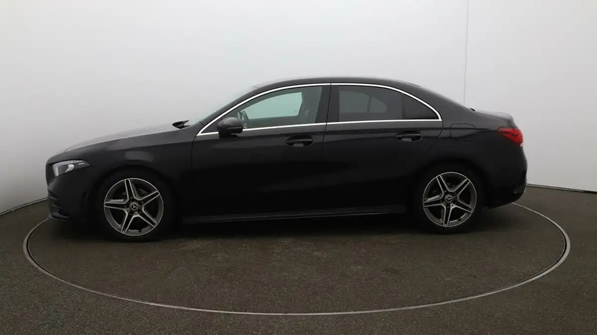 2020-mercedes-benz-a-class-15d-a180d-amg-line-saloon-4d-7g-dct-big-4