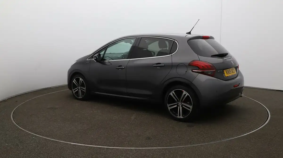 2019-peugeot-208-12-puretech-gt-line-110bhp-big-27