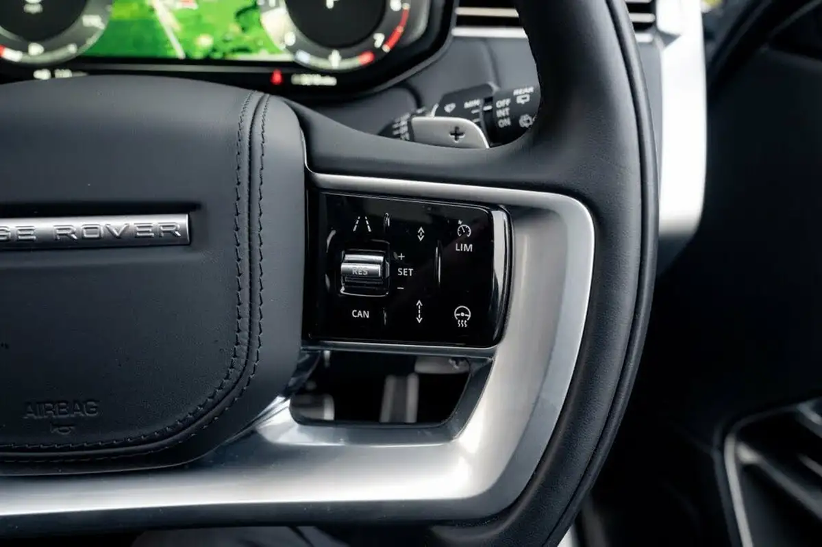 2023-land-rover-range-rover-30-p400-autobiography-big-47