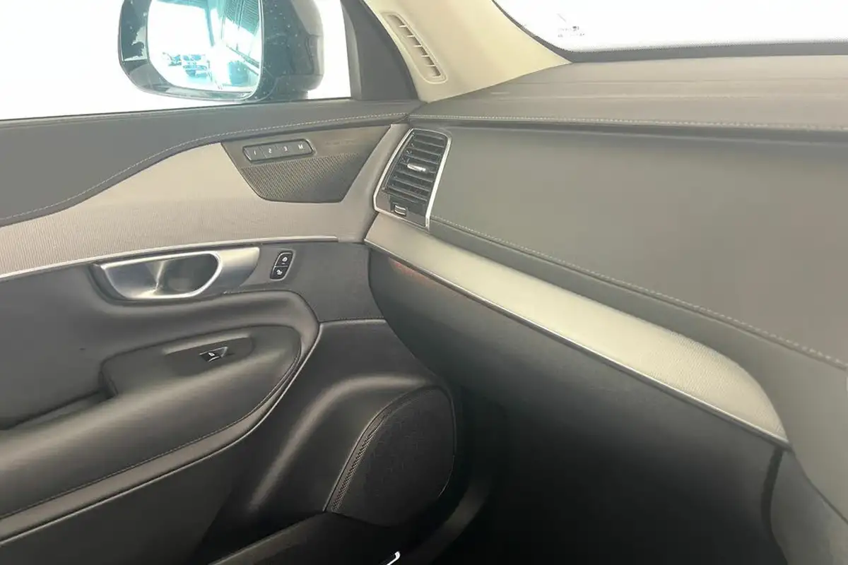 2024-volvo-xc90-20-t8-plus-big-31