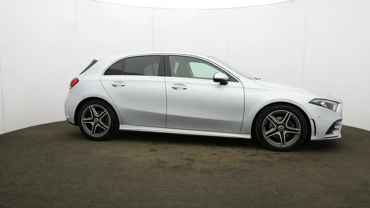2020-mercedes-benz-a-class-13-a200-amg-line-premium-hatchback-5d-7g-dct-big-42