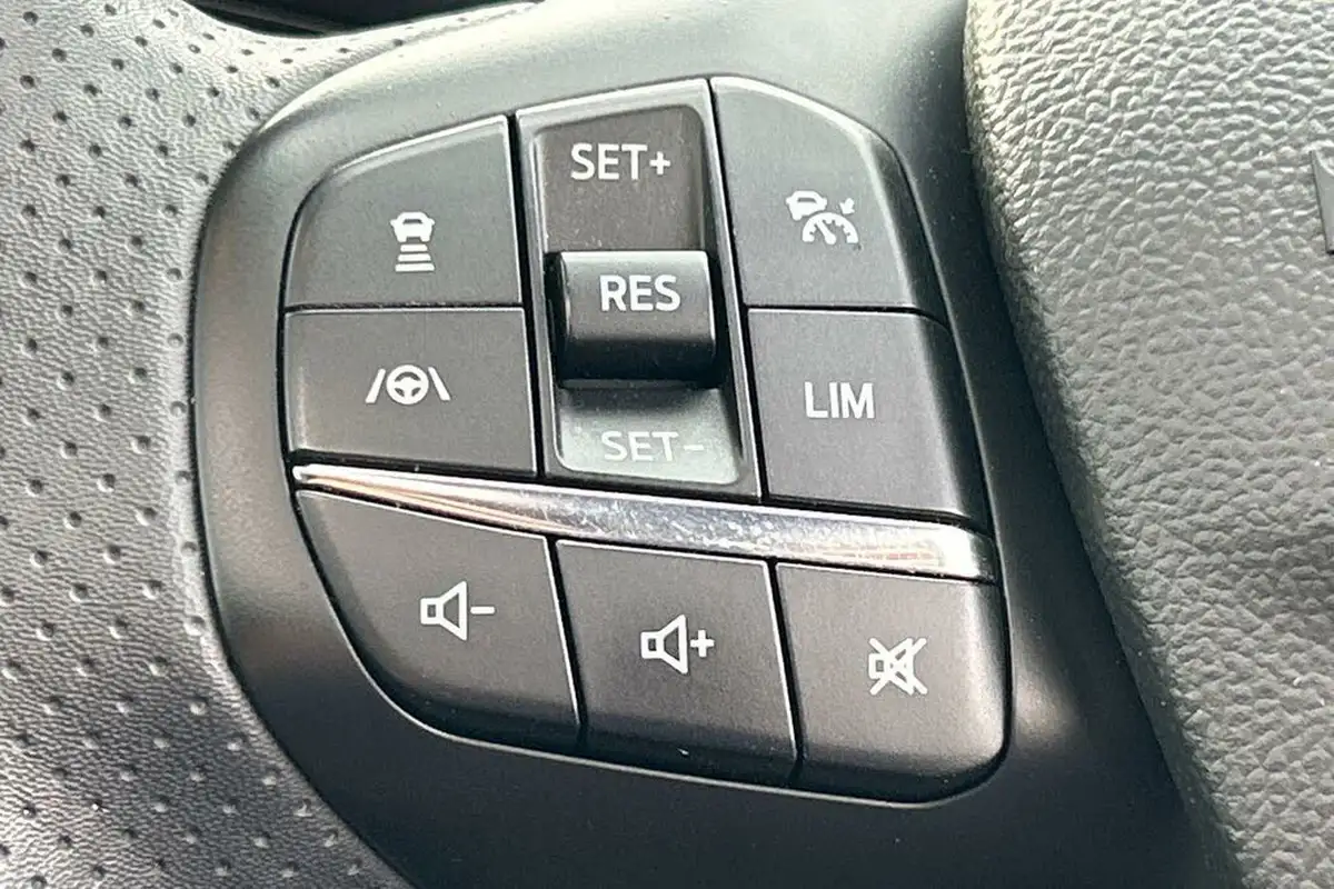 2022-ford-kuga-25t-st-line-x-edition-225ps-phev-big-40