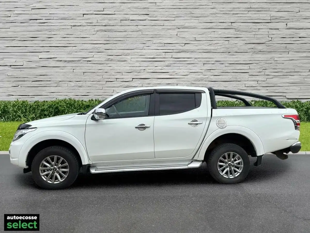2018-mitsubishi-l200-24di-d-barbarian-eu6-big-2
