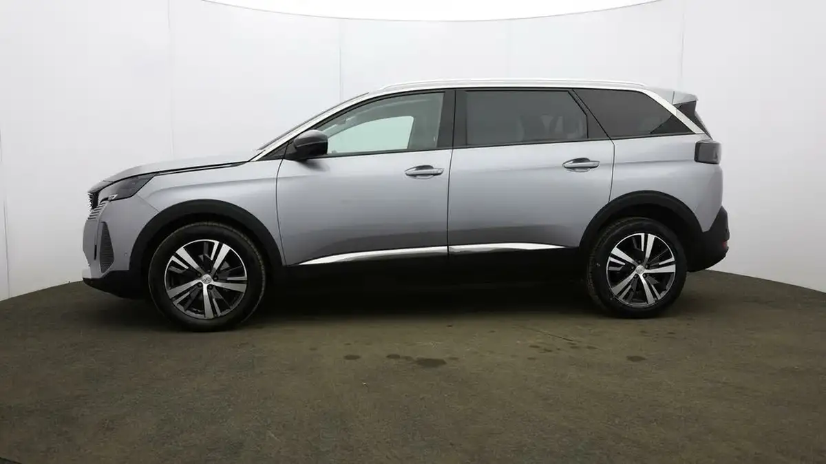 2022-peugeot-5008-suv-12-puretech-allure-premium-big-64