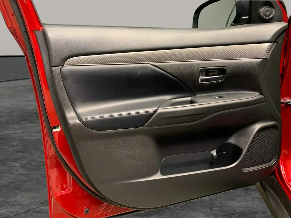 2019-mitsubishi-outlander-20-exceed-big-29