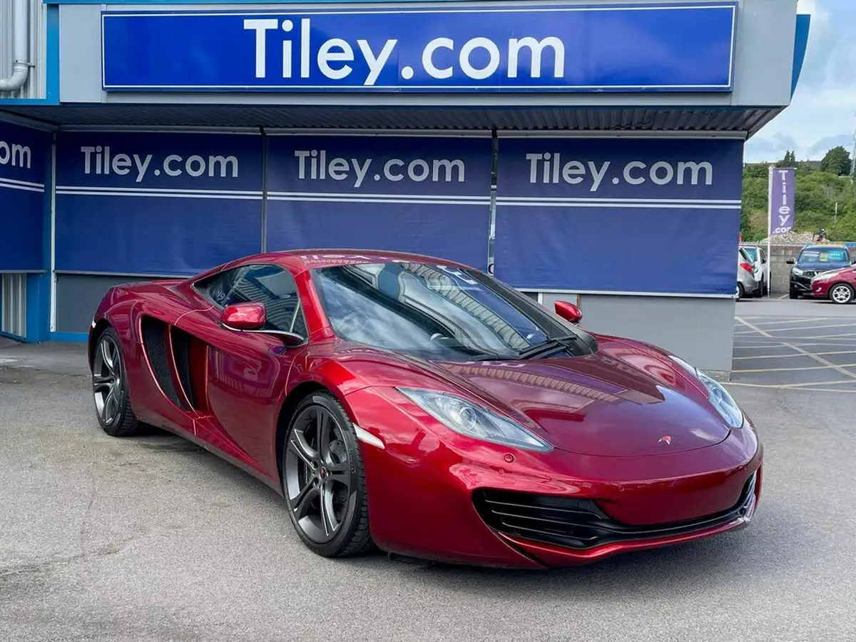 2011-mclaren-12c-38-big-0