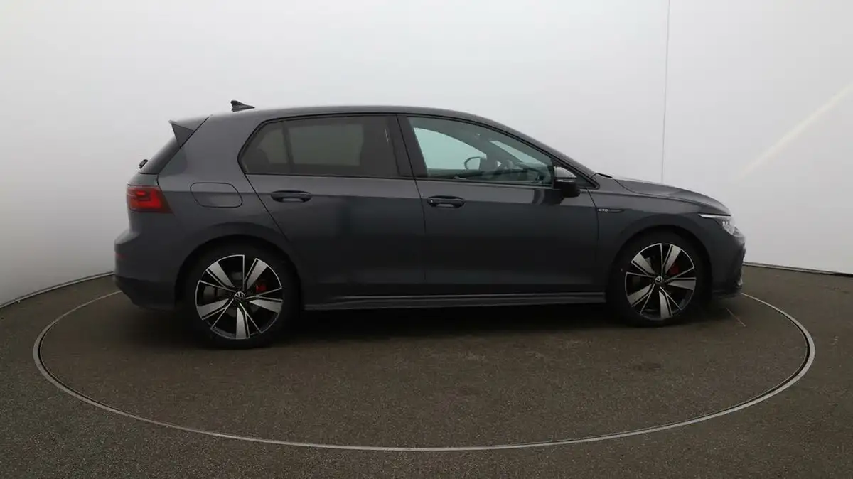 2022-volkswagen-golf-20tdi-gtd-big-42