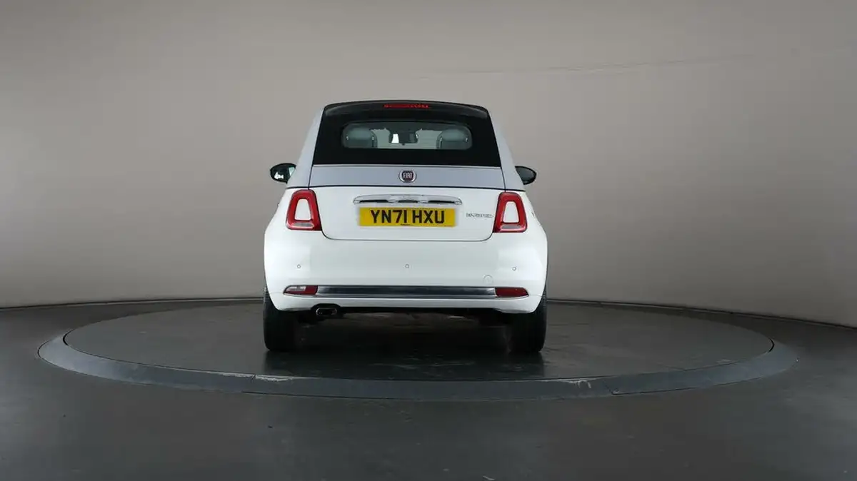 2021-fiat-500c-10-dolcevita-big-28
