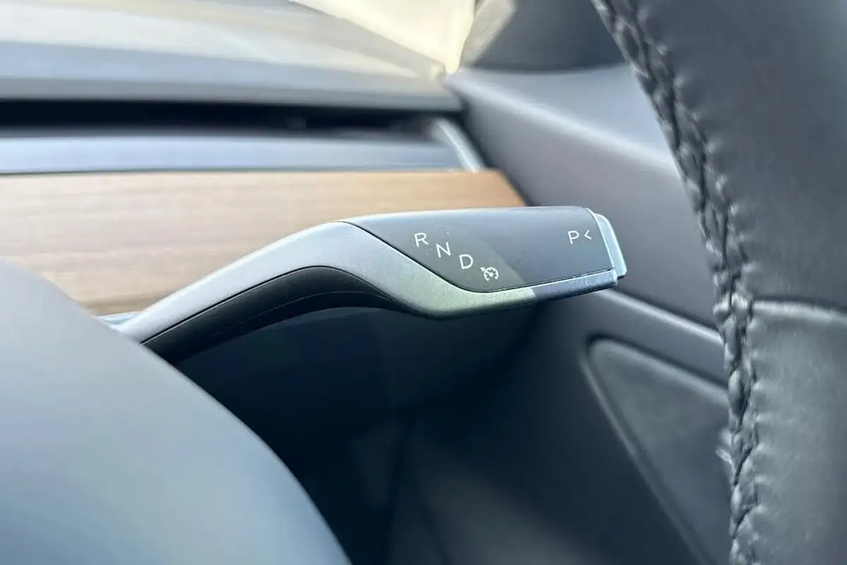 2019-tesla-model-3-e-standard-plus-big-42