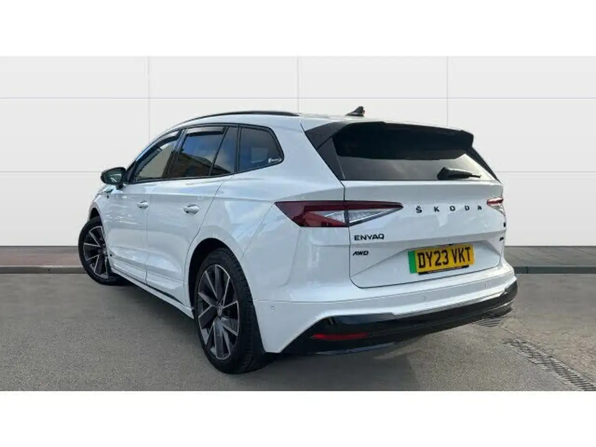 2023-skoda-enyaq-e-80x-sportline-big-1