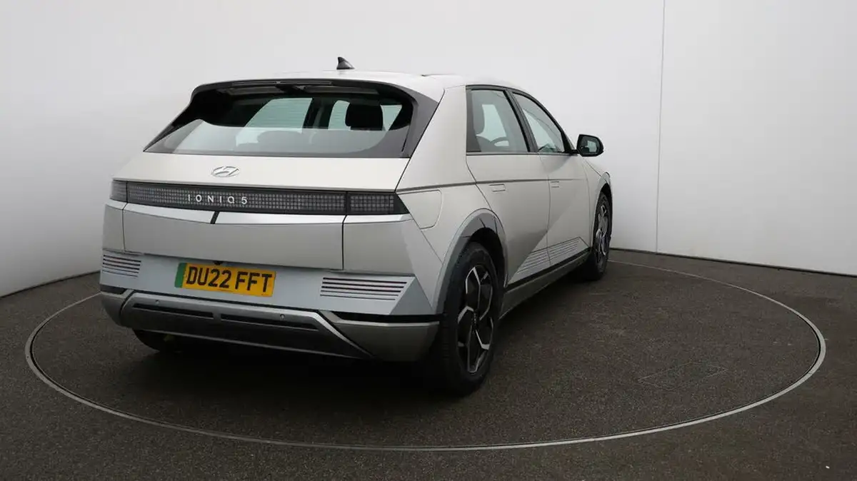 2022-hyundai-ioniq-5-e-premium-217ps-73kwh-rwd-big-46