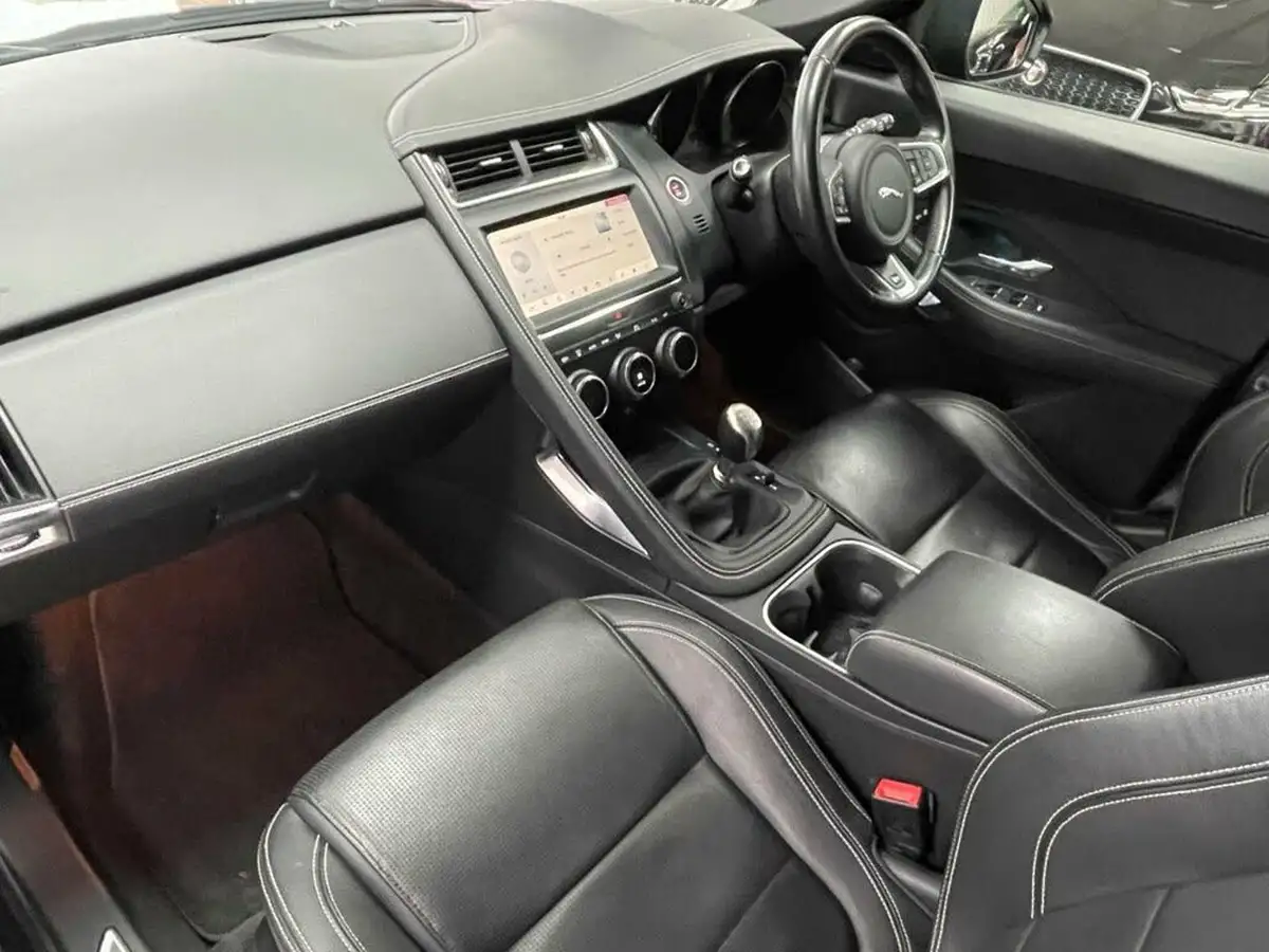 2018-jaguar-e-pace-20-i4d-r-dynamic-s-150ps-big-25