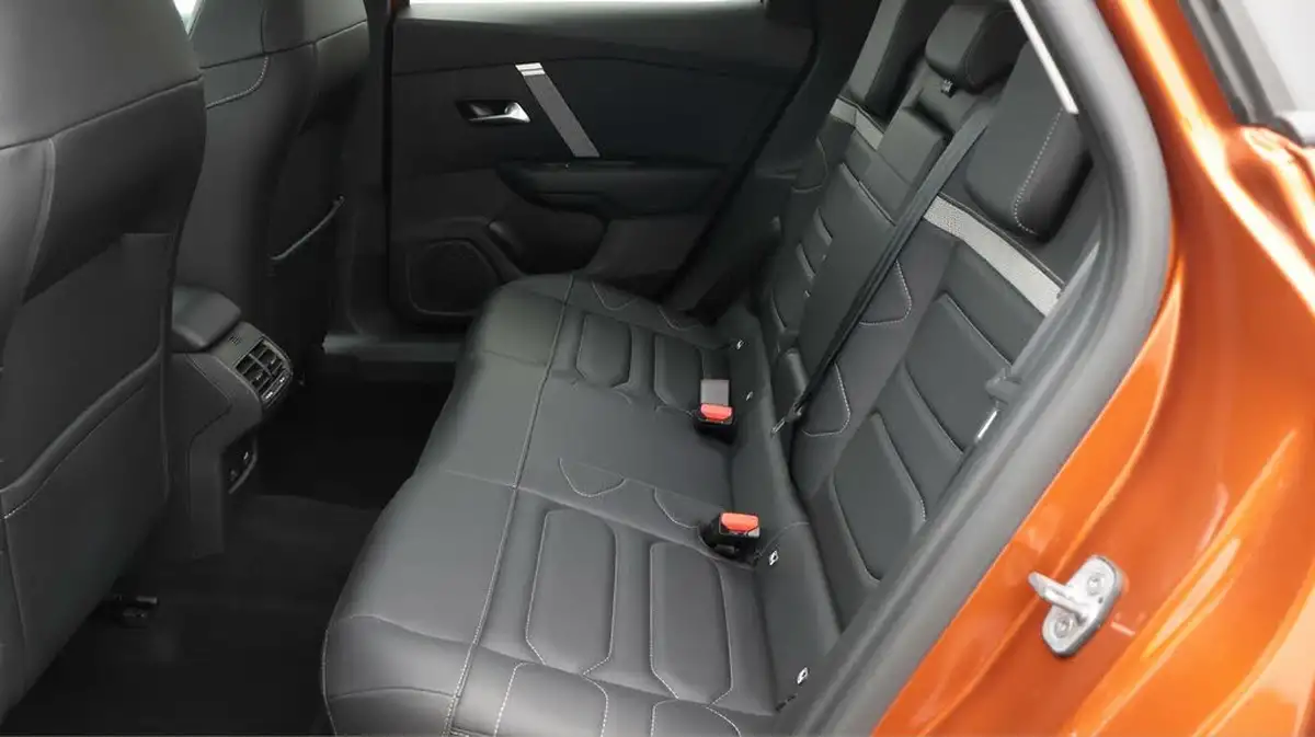 2022-citroen-c4-12-puretech-shine-plus-155ps-big-16