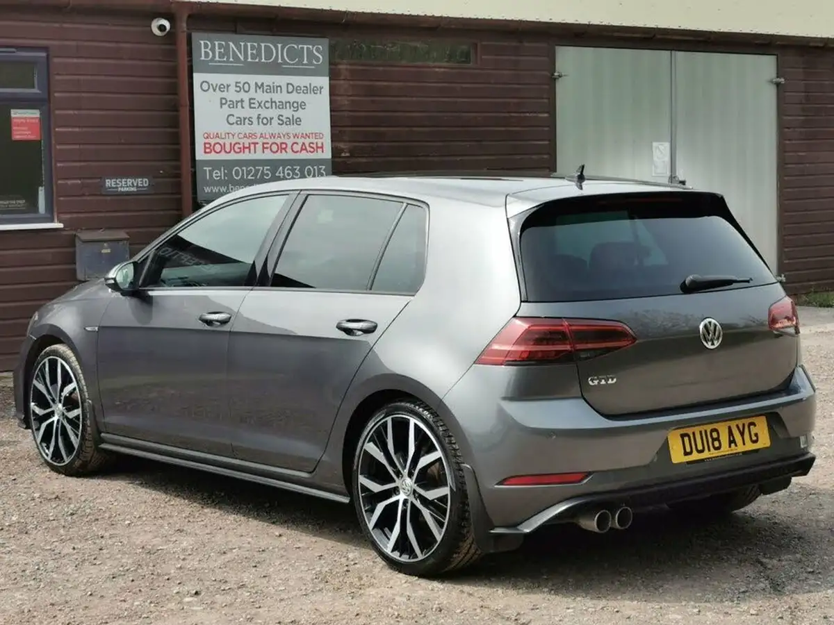 2018-volkswagen-golf-20tdi-gtd-hatchback-5d-dsg-big-23