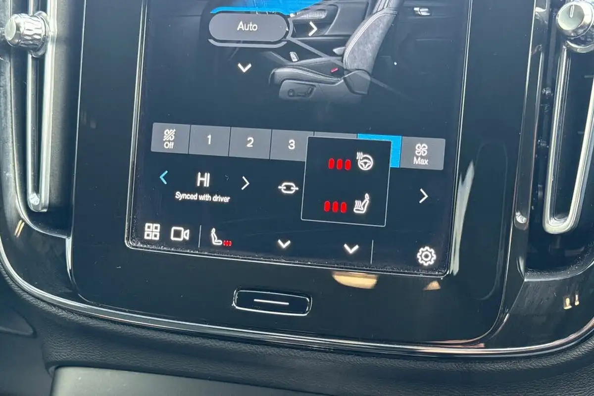 2022-volvo-xc40-e-recharge-plus-228bhp-big-23