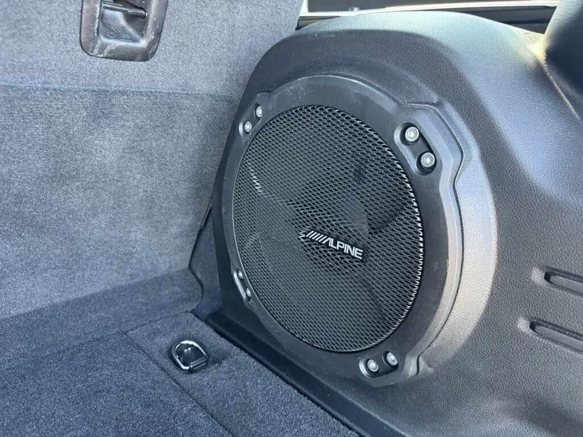 2024-jeep-wrangler-20-gme-sahara-big-17
