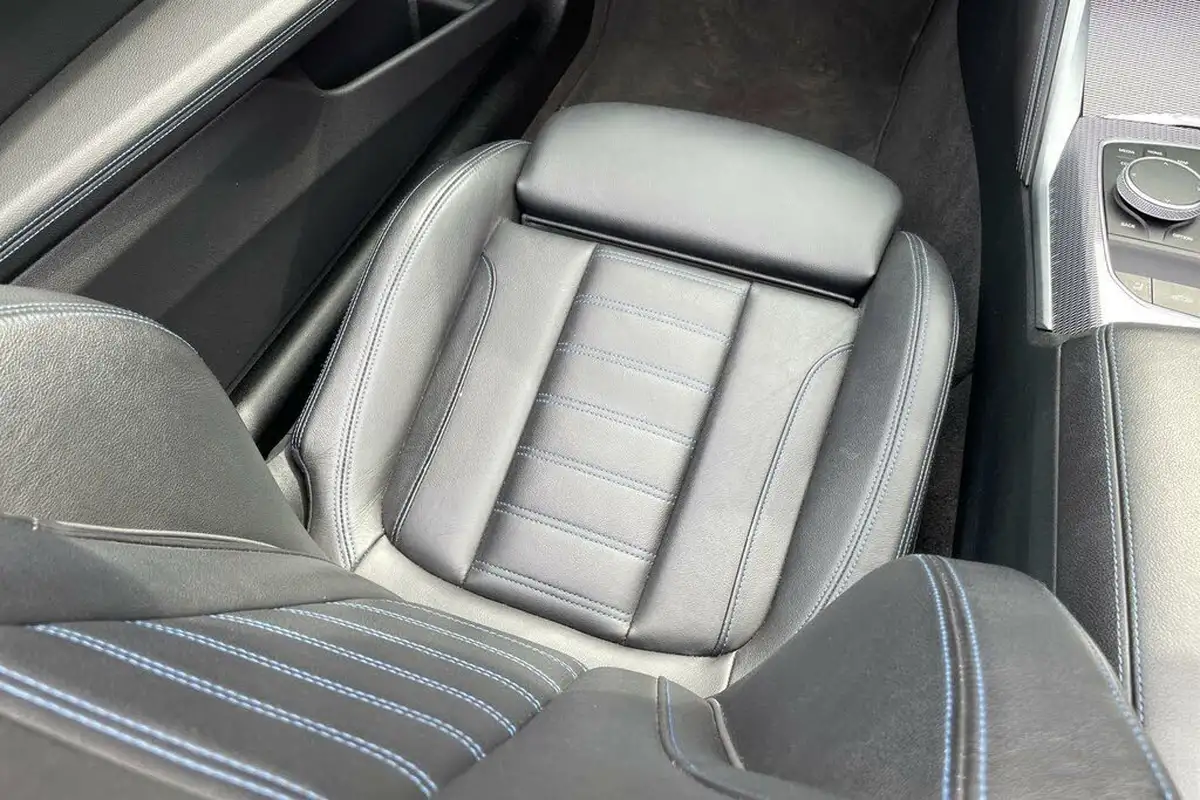 2022-bmw-4-series-20td-420d-m-sport-convertible-2d-big-31