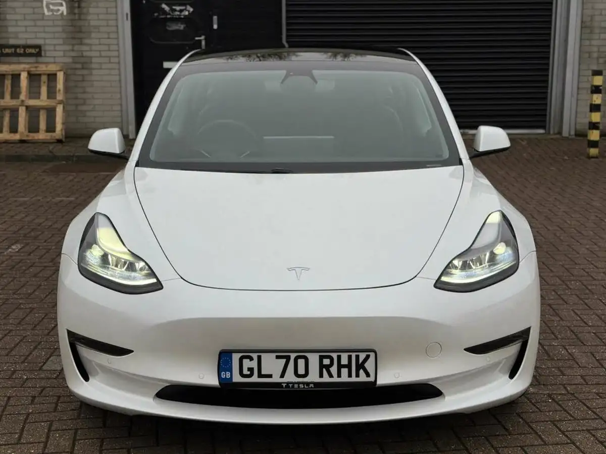 2020-tesla-model-3-e-long-range-big-1