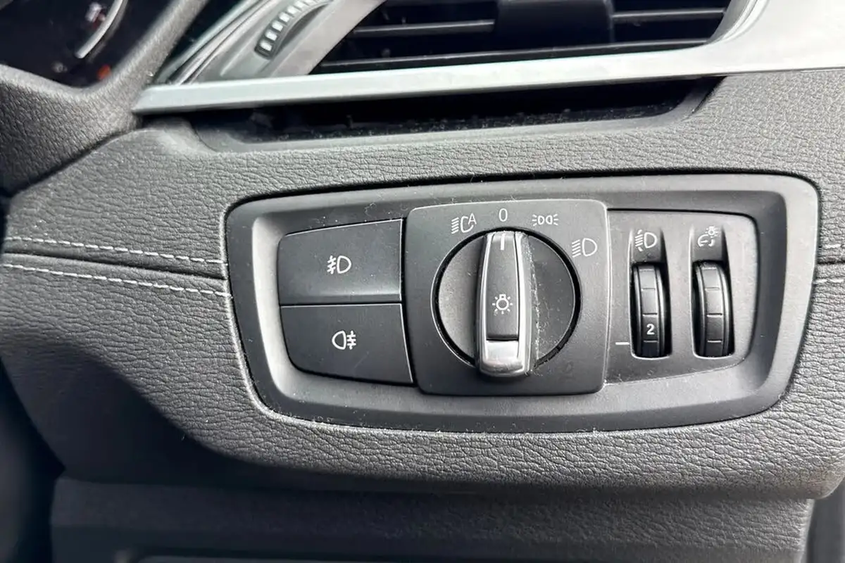 2021-bmw-x1-15-sdrive18i-sport-big-42