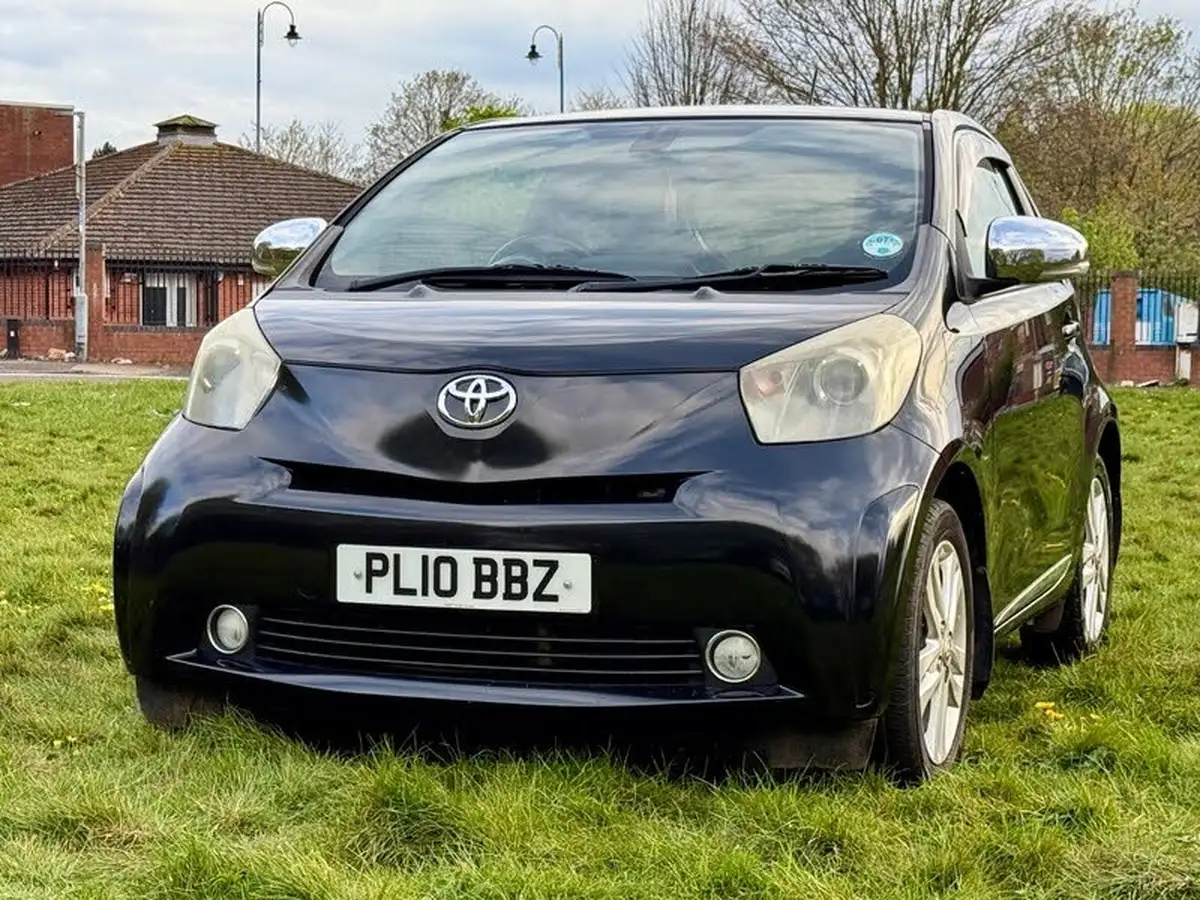 2010-toyota-iq-133-3-vvt-i-big-17