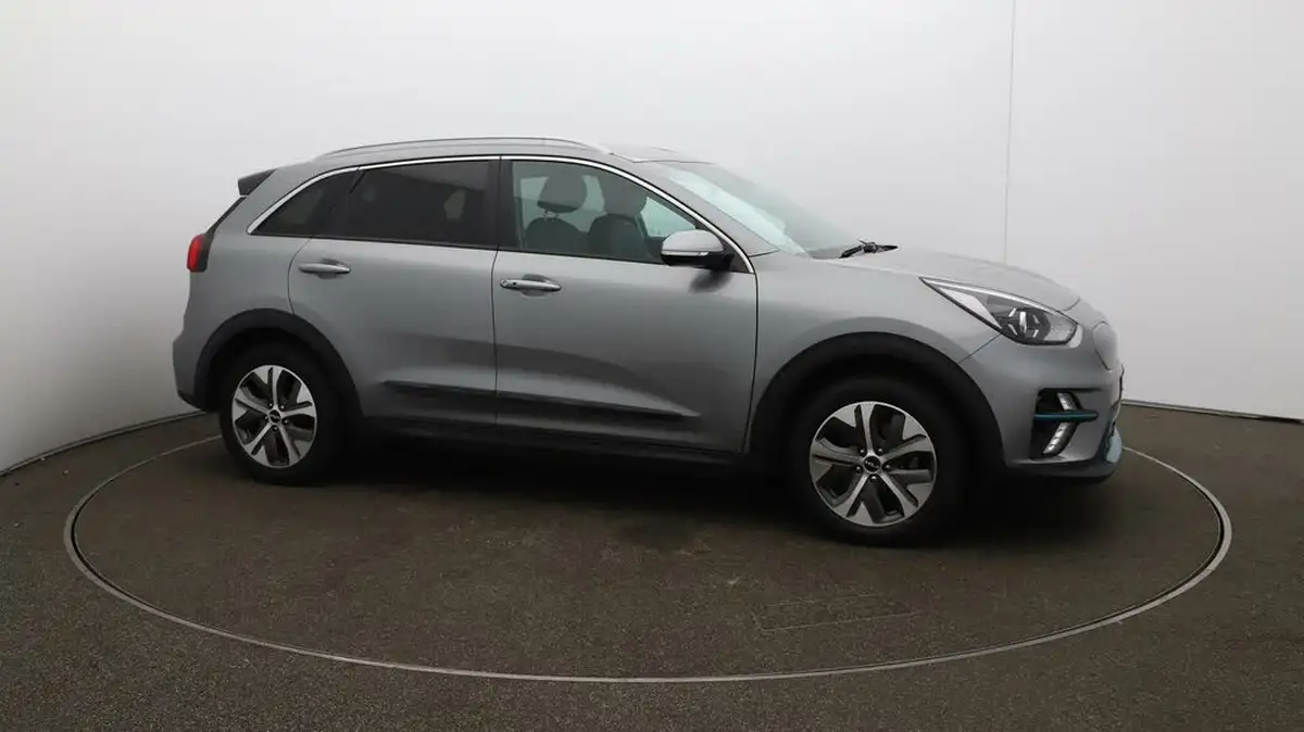 2022-kia-niro-ev-e-2-big-38